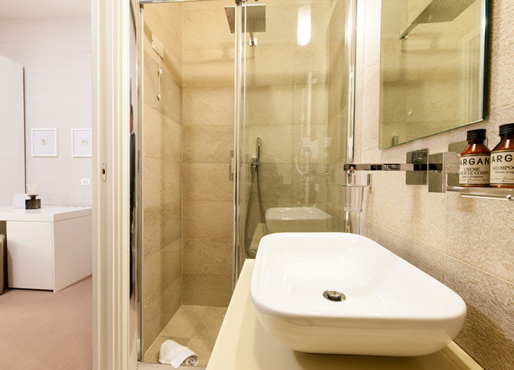 camera matrimoniale bagno